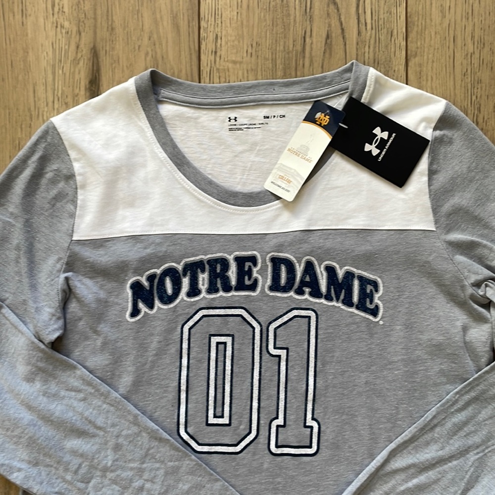 NWT Under Armour Univeristy of Notre Dame Gray and White long Sleeve Shirt